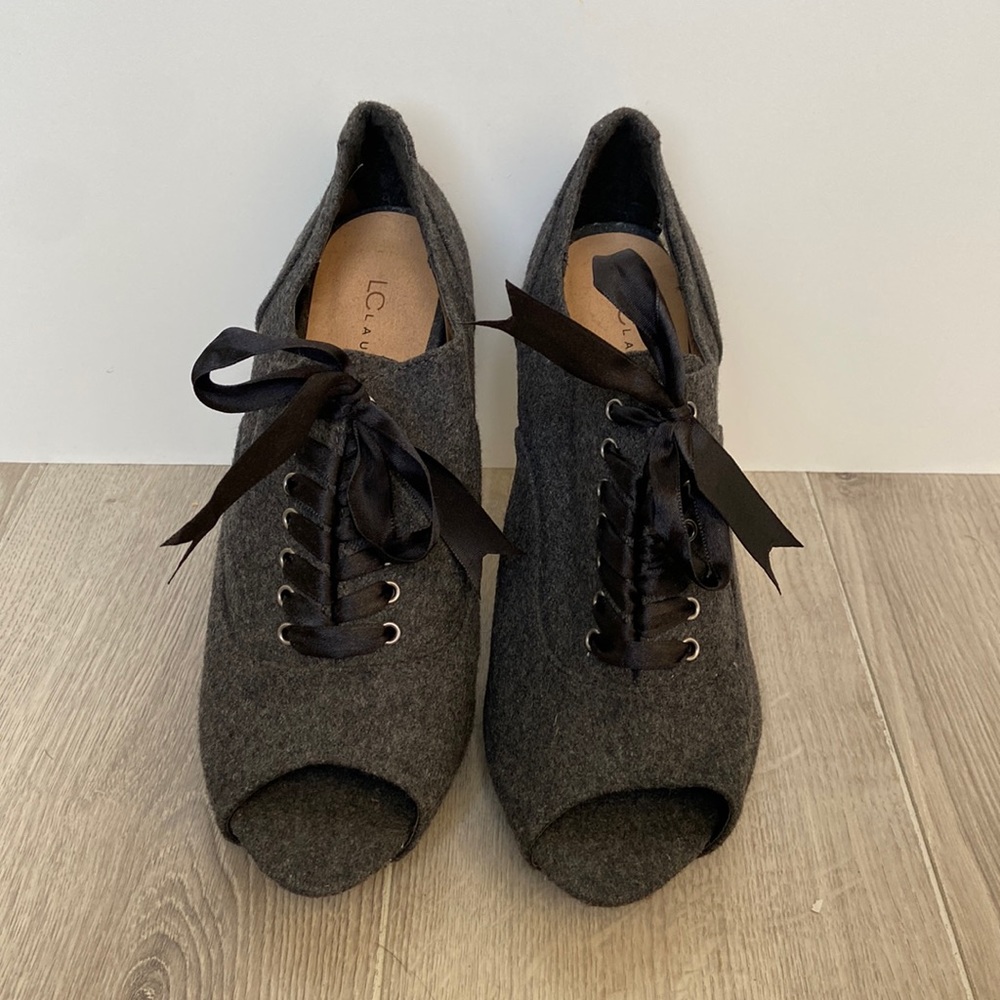 LC Lauren Conrad heels